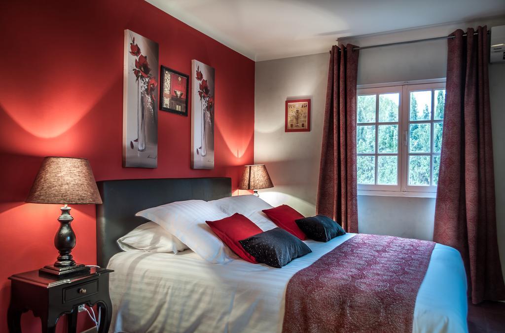 Le Clos Des Canebiers Bed and Breakfast Grasse Habitación foto