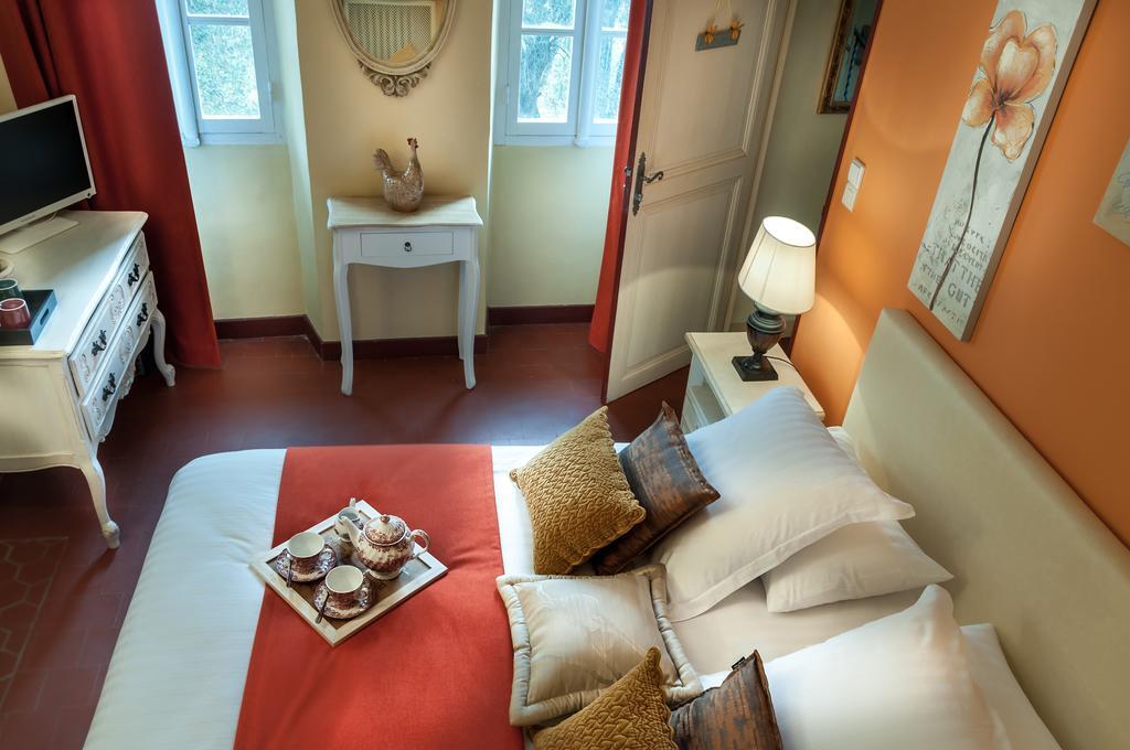 Le Clos Des Canebiers Bed and Breakfast Grasse Habitación foto