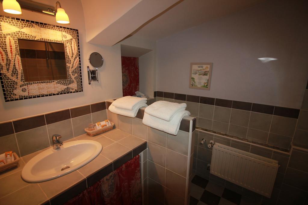 Le Clos Des Canebiers Bed and Breakfast Grasse Exterior foto