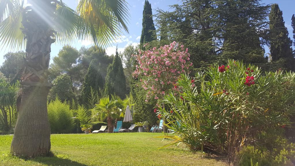 Le Clos Des Canebiers Bed and Breakfast Grasse Exterior foto