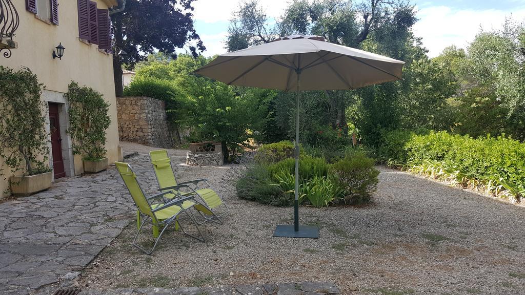 Le Clos Des Canebiers Bed and Breakfast Grasse Exterior foto